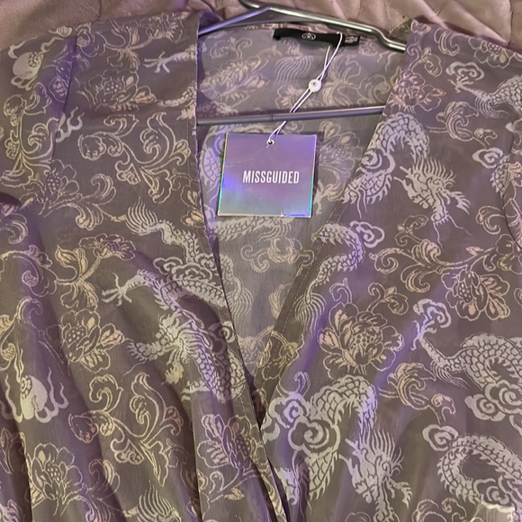 Dragon Print Wrap Body Suit. Mauve US size 6 - Picture 4 of 8